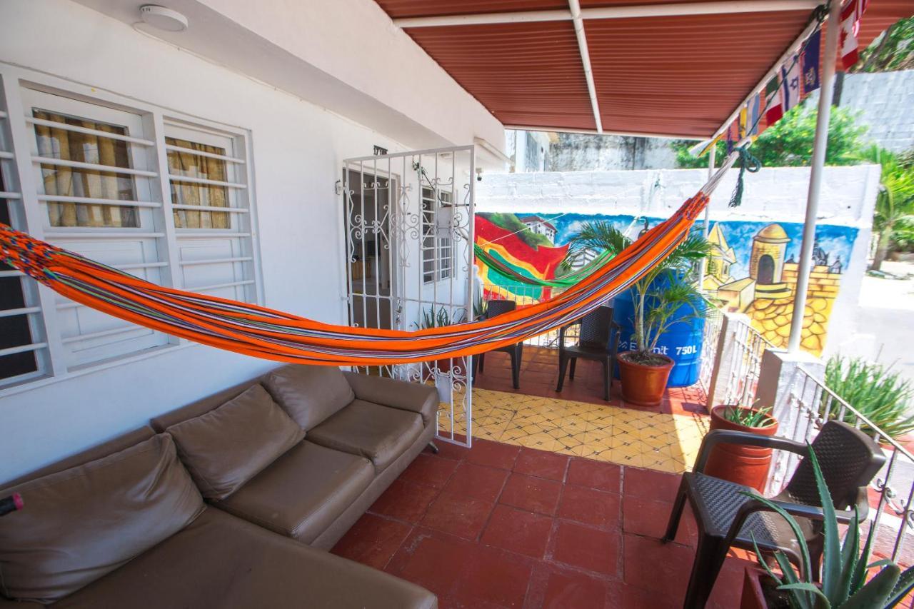 Casa Hostal Kristalu Cartagena エクステリア 写真