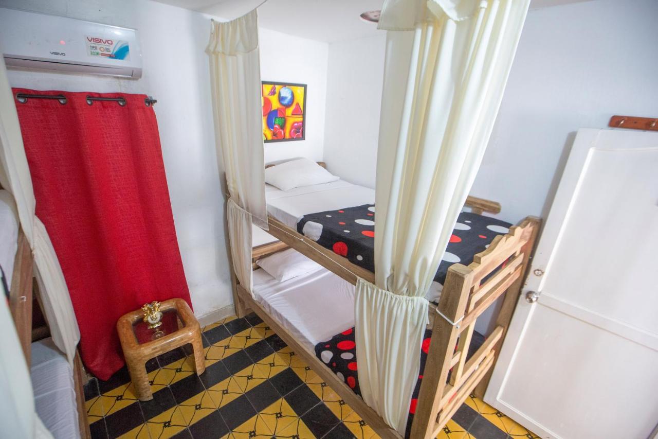 Casa Hostal Kristalu Cartagena エクステリア 写真
